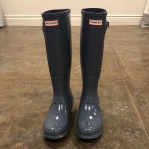 tall grey/blueish hunter boots